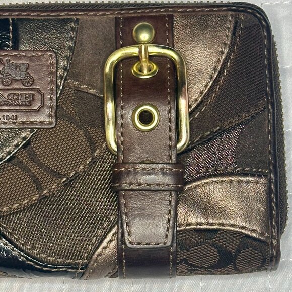 COACH Zoe Mixed Media Patchwork Chocolate Brown Leather Large Full Length Wallet - Picture 15 of 15